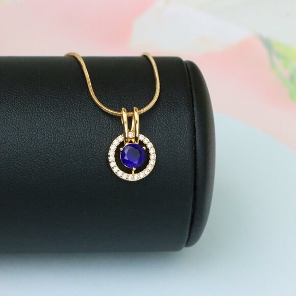 "Elegant Blue Center Stone Pendant with Sparkling Halo Frame Design, XPPT1708 - Picture 7 of 13
